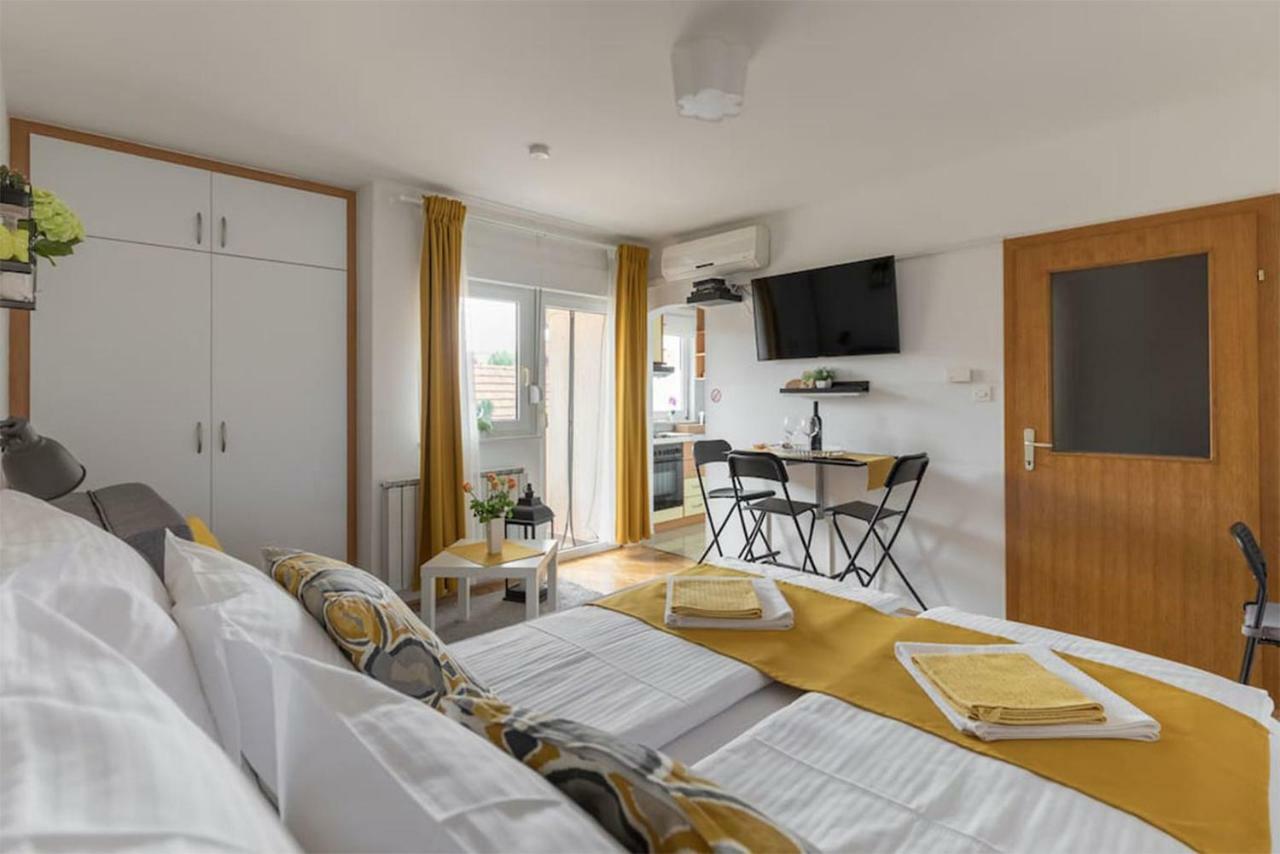 Studio Apartman Comodo Zagreb Exteriör bild